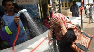 عید تعطیلات کے دوران گرمی میں گرمی کے لئے ملک: پی ایم ڈی