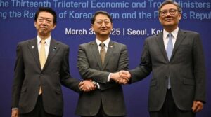 چین ، جنوبی کوریا اور جاپان آزاد تجارت کو مستحکم کرنے پر راضی ہیں