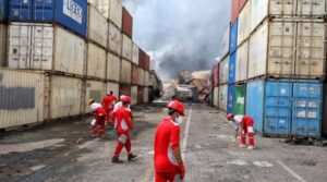 ایران کے وزیر نے مہلک بندرگاہ کے دھماکے کا الزام 'غفلت' کا الزام عائد کیا