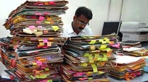 بیوروکریسی کا 'آل بقایا' دور قریب آگیا