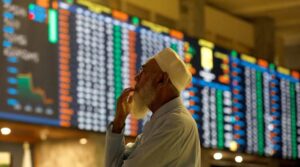 مضبوط ابتدائی فوائد کے بعد سیشن کے دوران PSX پھسل جاتا ہے