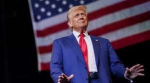 ٹرمپ پہلے 100 دن میں صدارتی حدود کو آگے بڑھاتے ہیں