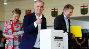 ٹرمپ کے زیر اثر انتخابی مہم کے بعد کینیڈا پولنگ کا رخ کرتا ہے