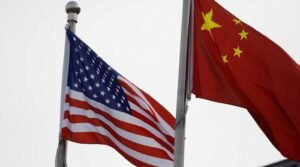 چین نے امریکی سامان پر باہمی نرخوں کا اعلان کیا جب مارکیٹ کا راستہ گہرا ہوتا ہے