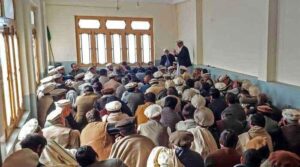 کرام تنازعہ میں جماعتیں امن کی کوششوں کے ساتھ ہی بھاری ہتھیاروں کے حوالے کرنا شروع کردیتی ہیں