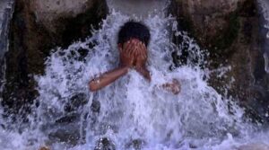 گرم ، مرطوب رہنے کے لئے ہیٹ ویو کی گرفت میں کراچی