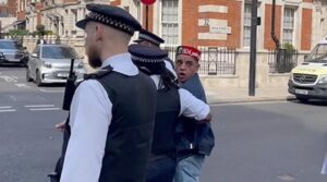 2027 میں شریف فیملی کو دھمکیاں دینے کے لئے مقدمے کی سماعت کے لئے پی ٹی آئی کارکن