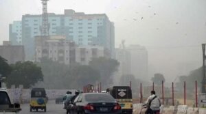 آج تیز ہواؤں ، ہلکی بارش کل