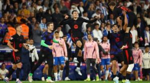 ایسپانیول میں 2-0 سے جیت کے بعد بارسلونا کا دعوی 28 ویں لالیگا ٹائٹل