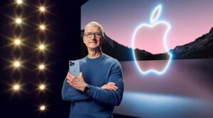 ایپل کو ٹرمپ کے تجارتی نرخوں سے 900 ملین ڈالر کے دھچکے کا خدشہ ہے