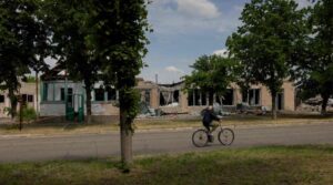 جب کریملن کے زیر اہتمام سیز فائر نے لات مار دی تو یوکرین کے شہر خاموش ہیں