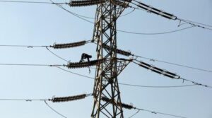 جیسے جیسے ایندھن کی قیمتوں میں کمی ، بجلی کے بیس محصولات میں فی یونٹ RS2 کی کمی واقع ہوسکتی ہے