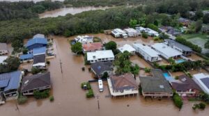 دیہی شہروں کو تیز کرنے کے بعد آسٹریلیا میں دو ہلاک ہوگئے