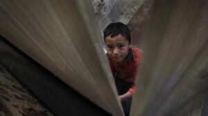 رپورٹ میں انکشاف کیا گیا ہے کہ کے پی میں تقریبا 5 ملین بچے اسکول سے باہر ہیں