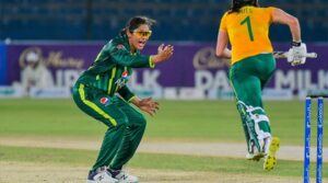 سادیا اقبال آئی سی سی خواتین کے ٹی ٹونٹی بولنگ چارٹ پر نمبر 1 میں واپس آگیا