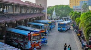 سری لنکا میں 15 ہلاک ہونے والے حجاج کریشوں کو لے جانے والی بس