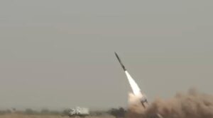 پاکستان کامیابی کے ساتھ عبدالی ٹیکٹیکل بیلسٹک میزائل کی تربیت کا آغاز کرتا ہے