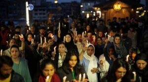 پہلگام حملے کے بعد کشمیریوں کو ہندوستان بھر میں بڑھتے ہوئے تشدد کا سامنا کرنا پڑتا ہے