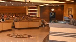 کواس کو متنبہ کرتے ہیں کہ پاکستان کی علاقائی خودمختاری کی خلاف ورزی پوری طاقت سے ہوگی