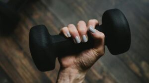 کیا آپ کی گرفت کی طاقت کافی مضبوط ہے؟ یہاں تلاش کرنے کا طریقہ یہ ہے