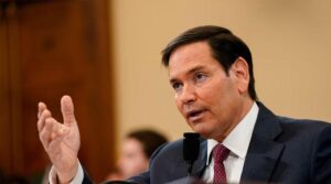 ہم سوشل میڈیا پر غیر ملکی عہدیداروں پر 'فلاگرینٹ سنسرشپ' پر پابندی عائد کریں گے