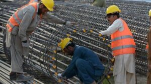 آر ایس 1 ٹی آر نے پی ایس ڈی پی کے لئے منصوبہ بنایا کیونکہ حکومت نے وزارتوں کے مہتواکانکشی مطالبات کو تراش لیا