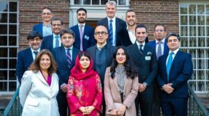 آکسفورڈ پاکستان پروگرام اسکالرشپ کے وعدوں ، ، 000 100،000 کے وعدے کو محفوظ بناتا ہے