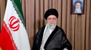 اسرائیل تنازعہ کے درمیان ٹرمپ کو کہتے ہیں کہ 'ایران کبھی بھی ہتھیار نہیں ڈالے گا'۔