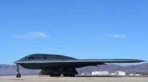 امریکی عہدیداروں کا کہنا ہے کہ مشرق وسطی کے تناؤ کے دوران بی -2 بمبار گوام منتقل ہو رہے ہیں