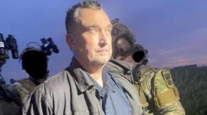 امریکی پولیس نے مینیسوٹا کے قانون سازوں کی فائرنگ سے مشتبہ شخص کو گرفتار کیا