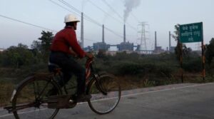 بھارت کے 80 بلین ڈالر کے کوئلے کی طاقت میں تیزی سے پانی کے بحران کو خراب کرتے ہوئے خطرہ ہے