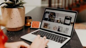 حکومت نے فنانس بل میں آن لائن خریداری پر ٹیکس عائد کرنے کی تجویز پیش کی ہے