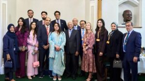 سر انور پرویز کی سالگرہ کنگ چارلس ، ملکہ کیملا کے ذریعہ منائی گئی