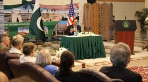 فیلڈ مارشل منیر علاقائی تناؤ کو کم کرنے میں پاکستان کے فعال کردار کا اعادہ کرتا ہے