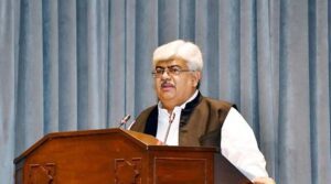 لانگریال کا کہنا ہے کہ نفاذ کے اقدامات کے ذریعہ ٹیکس محصولات کو بڑھانے کے لئے ایف بی آر