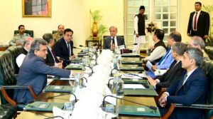 وزیر اعظم شیہباز نے پی این ایس سی کے بیڑے کو سالانہ سمندری تجارت کے اخراجات میں 4 بلین ڈالر کاٹنے کا حکم دیا ہے