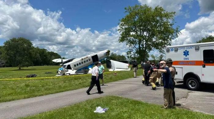 ٹینیسی میں 20 پر سوار 20 پر اسکائی ڈائیونگ طیارہ