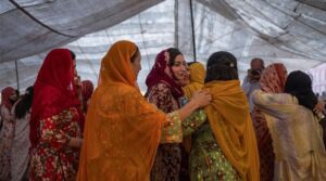 پاکستان سمیت دنیا بھر سے عید کے جشن کی جھلکیاں