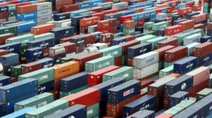 پاکستان نے 2030 تک برآمدات ، ملازمتوں کو بڑھانے کے لئے ٹیرف میں کمی کا اعلان کیا