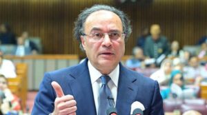 پنشن فنڈنگ ​​کے بحران کے درمیان فینمین ریٹائرمنٹ کی عمر کو 62 کرنے کی حمایت کرتا ہے