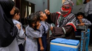 پولیو وائرس نے پاکستان کے سات اضلاع سے ماحولیاتی نمونوں میں پائے گئے