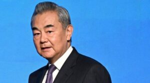 چین کے اعلی سفارتکار نے 'اتار چڑھاؤ' دنیا میں قریبی تعلقات کے بارے میں یورپ کا دورہ کیا