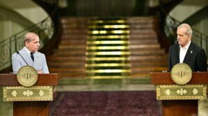 ایرانی عہدیدار کا کہنا ہے کہ صدر پیزیشکیان ہفتے کے روز پاکستان کا دورہ کریں گے