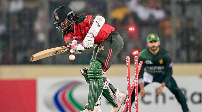 تیسری T20I میں تسلی سے جیت کو محفوظ بنانے کے لئے پاکستان نے بنگلہ دیش کو شکست دی