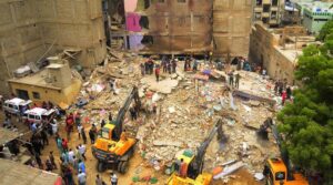 سرچ آپریشن کے دوران ہلاکتوں کی ٹول 26 پر چھلانگ لگاتی ہے