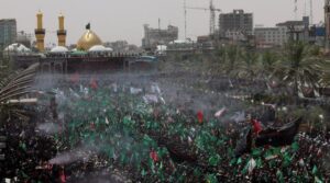 سوگوار دنیا بھر میں جلوسوں کے ساتھ 10 ویں محرم کا مشاہدہ کرتے ہیں