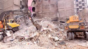 مردہ کی آخری رسومات کے درمیان مزید متاثرین کی تلاش جاری ہے