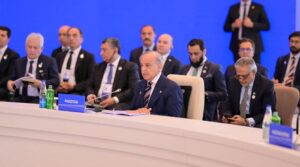 وزیر اعظم شہباز نے ماحولیاتی ریاستوں سے آب و ہوا ، علاقائی امور پر تعاون کو مستحکم کرنے کی تاکید کی