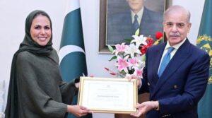 'وزیر اعظم نے کلیمیمبر نانگا پربٹ کے لئے قطاریا کی تعریف کی