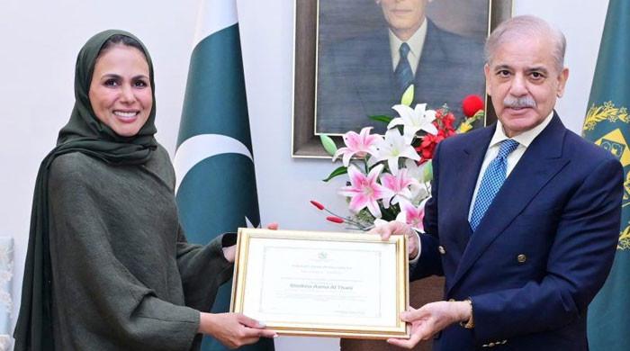 'وزیر اعظم نے کلیمیمبر نانگا پربٹ کے لئے قطاریا کی تعریف کی